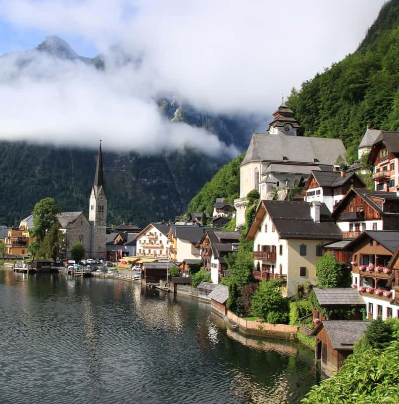 From Vienna: Hallstatt, Mountains & Alpine Lakes Day Trip