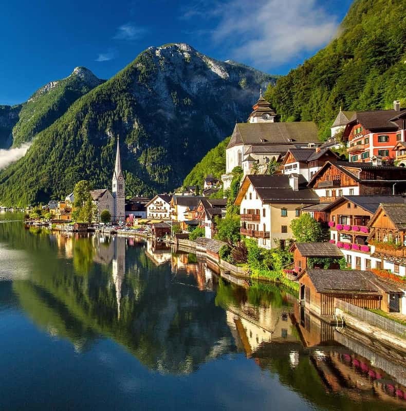 Hallstatt & Ort Castle Premium Day Trip from Vienna