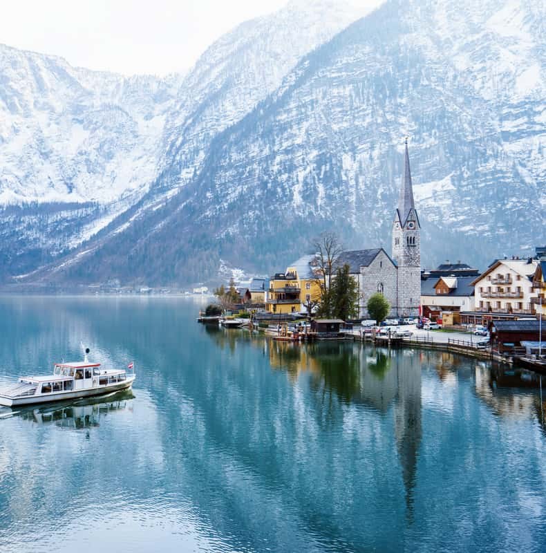 From Vienna: Mountains, Hallstatt & Salzburg Day Tour